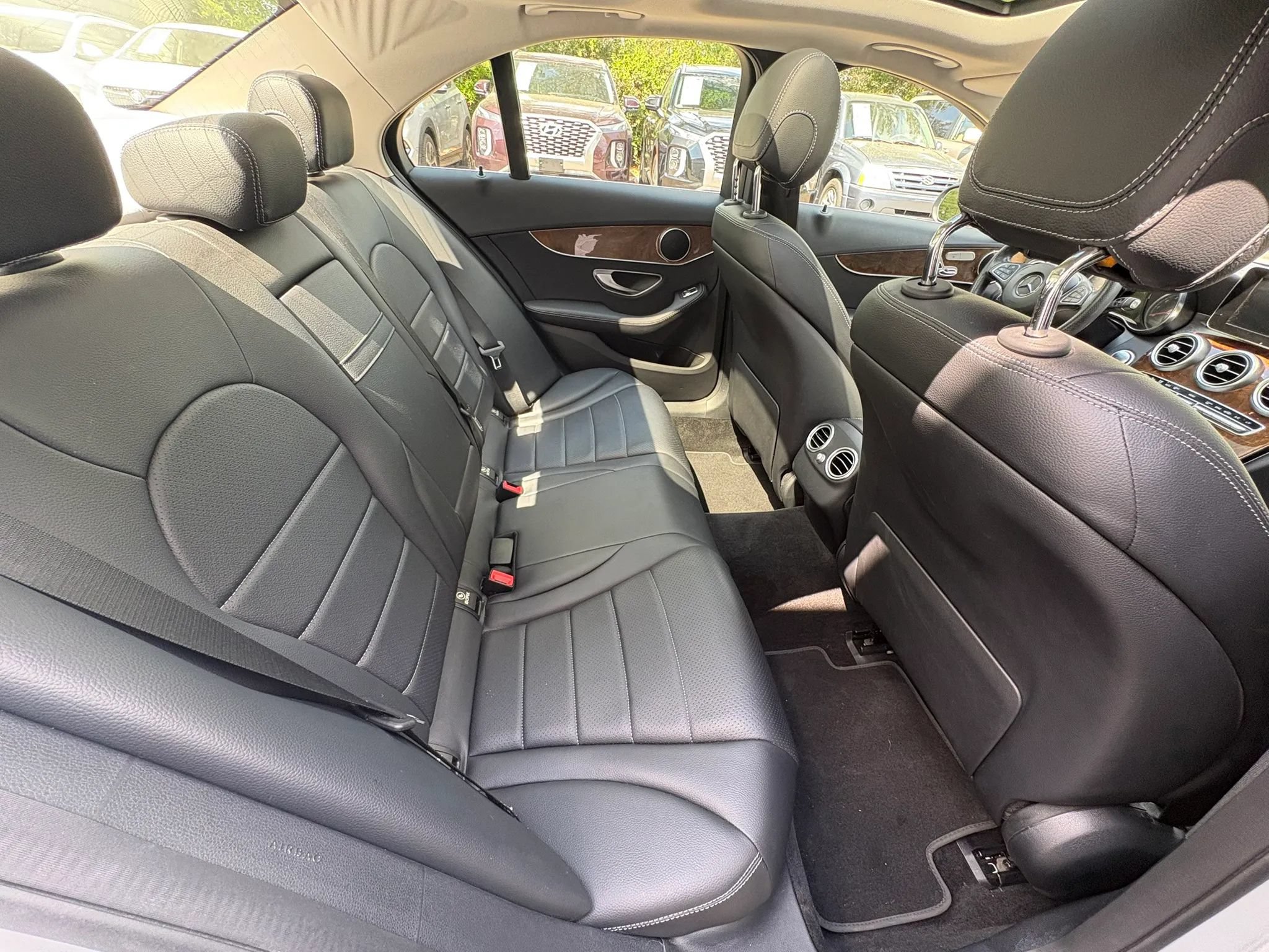 Used 2017 Mercedes-Benz C 300 4MATIC Sedan image 14