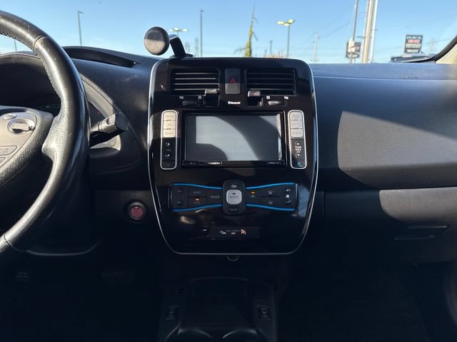 Used 2014 Nissan Leaf SL w/ Premium Package FWD image 22