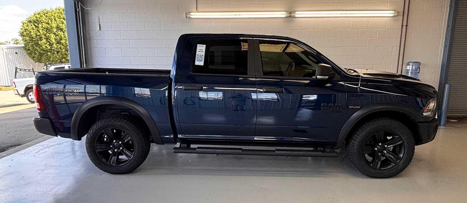Used 2021 RAM 1500 Warlock AWD/4WD image 2