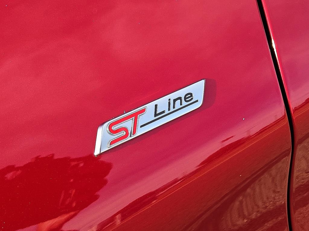 Used 2025 Ford Explorer ST-Line w/ ST-Line Street Pack image 12