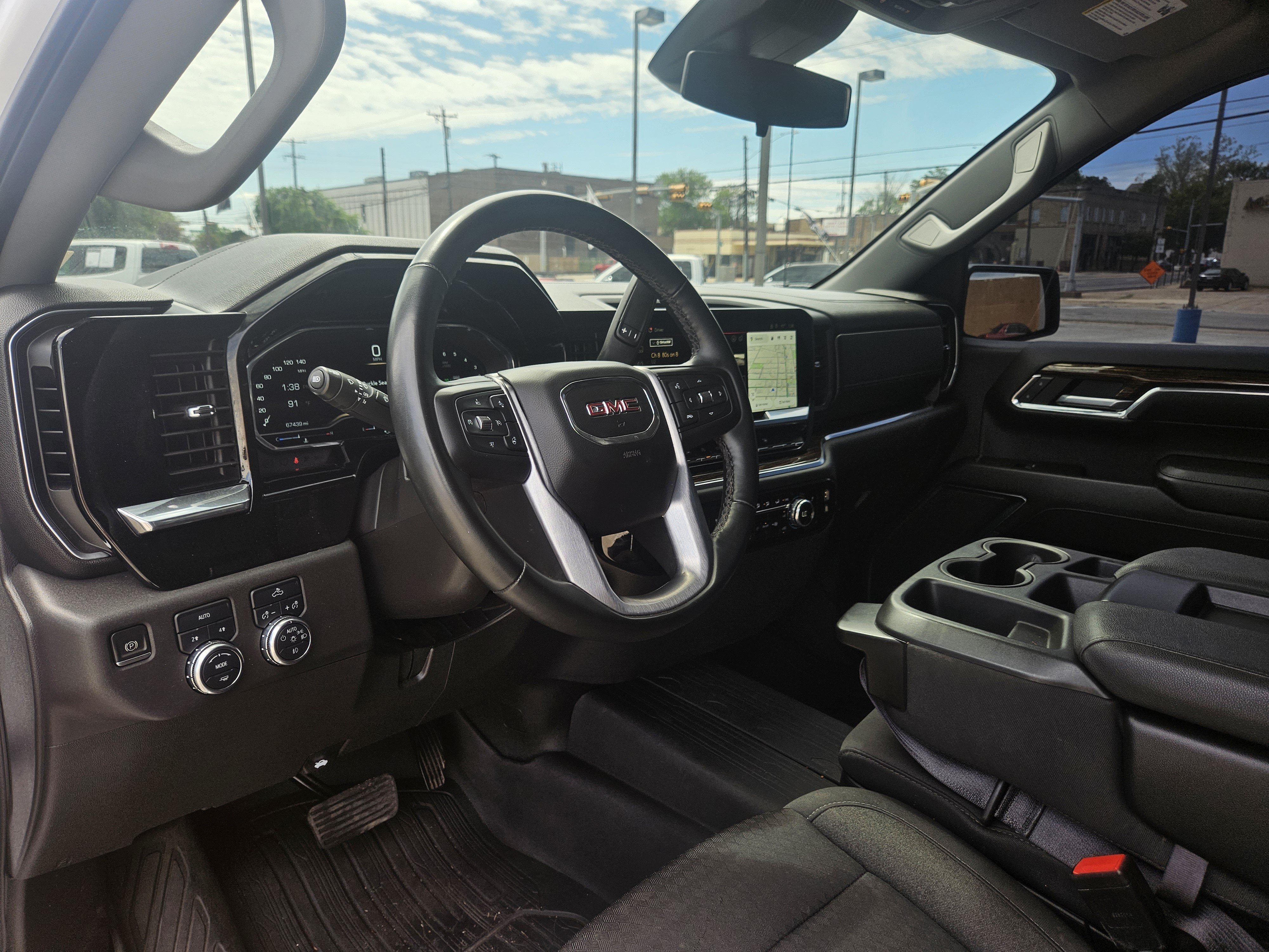 Used 2023 GMC Sierra 1500 Elevation AWD/4WD image 13