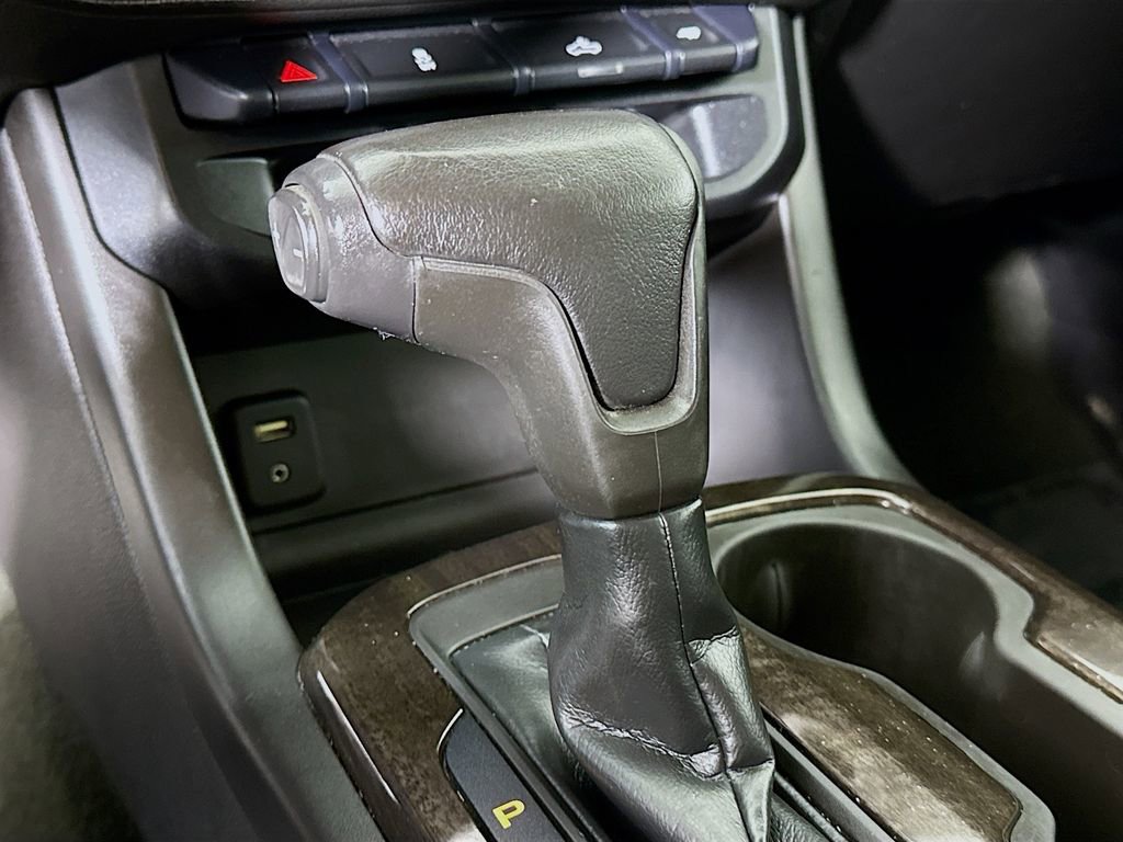 Used 2016 GMC Canyon SLE w/ SLE Convenience Package image 10