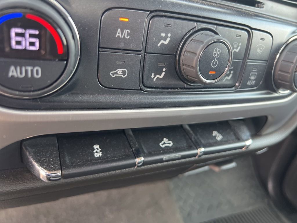 Used 2017 GMC Sierra 1500 SLE w/ SLE Value Package image 18