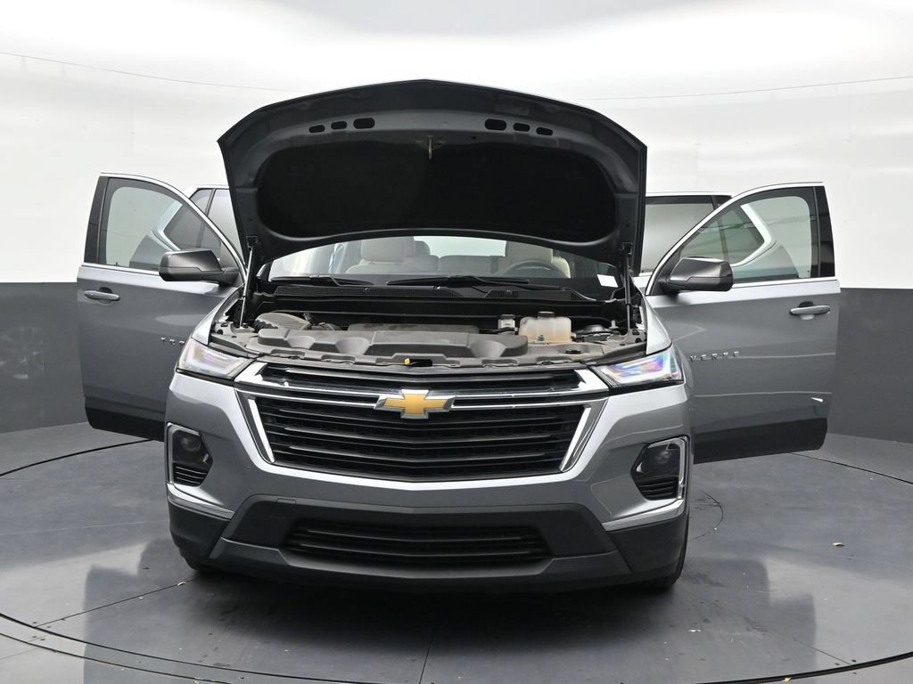 Used 2023 Chevrolet Traverse LS FWD image 33