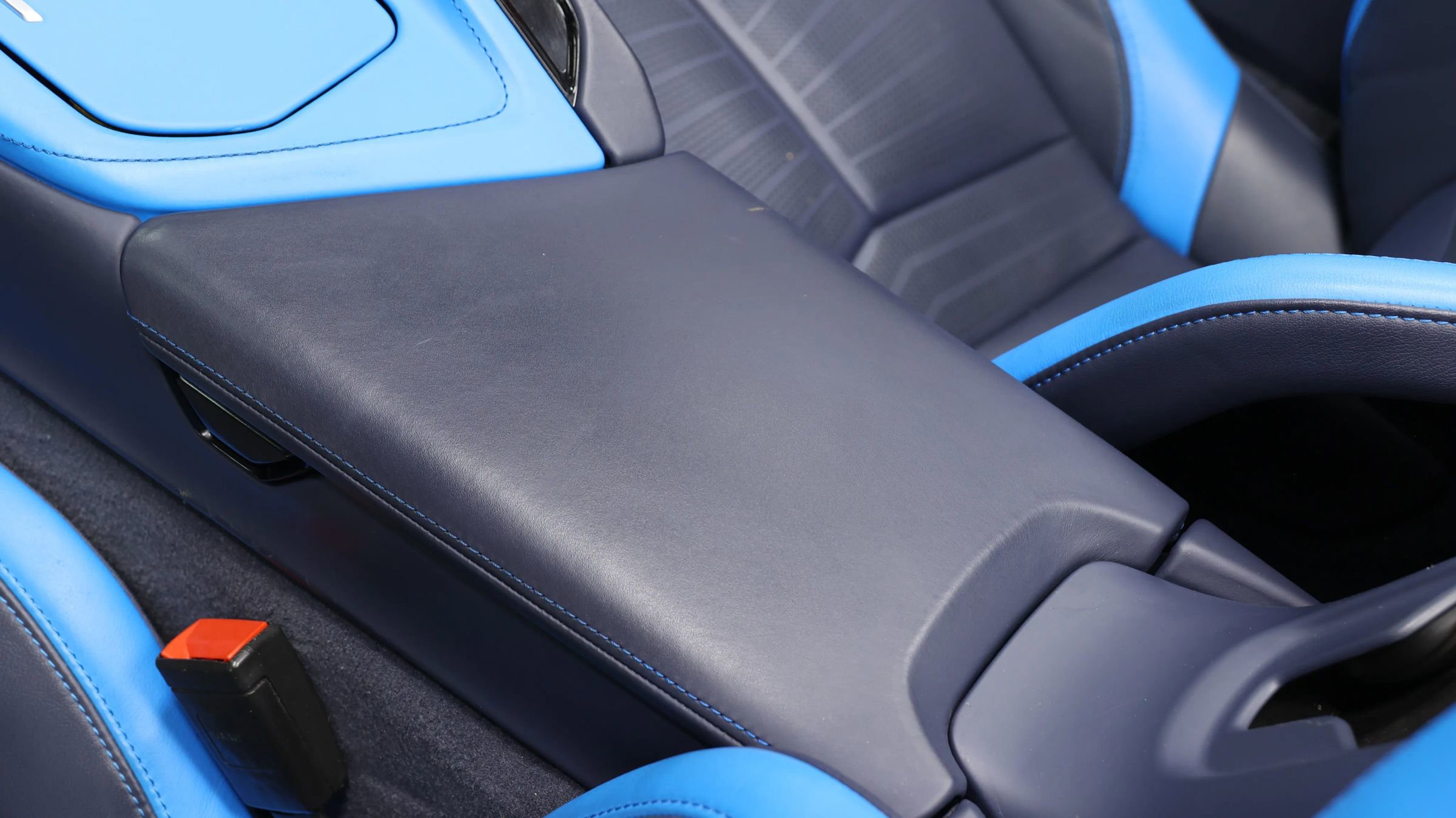 Used 2022 Chevrolet Corvette Stingray Premium Conv w/ Z51 Performance Package image 59