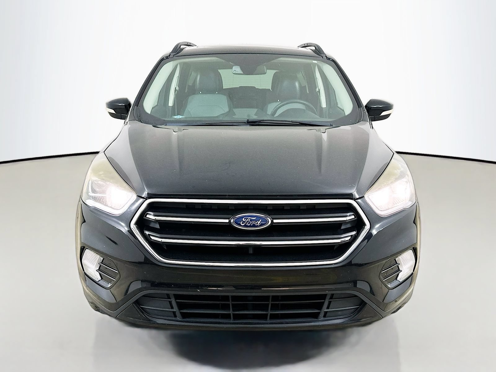 Used 2017 Ford Escape Titanium AWD/4WD image 2