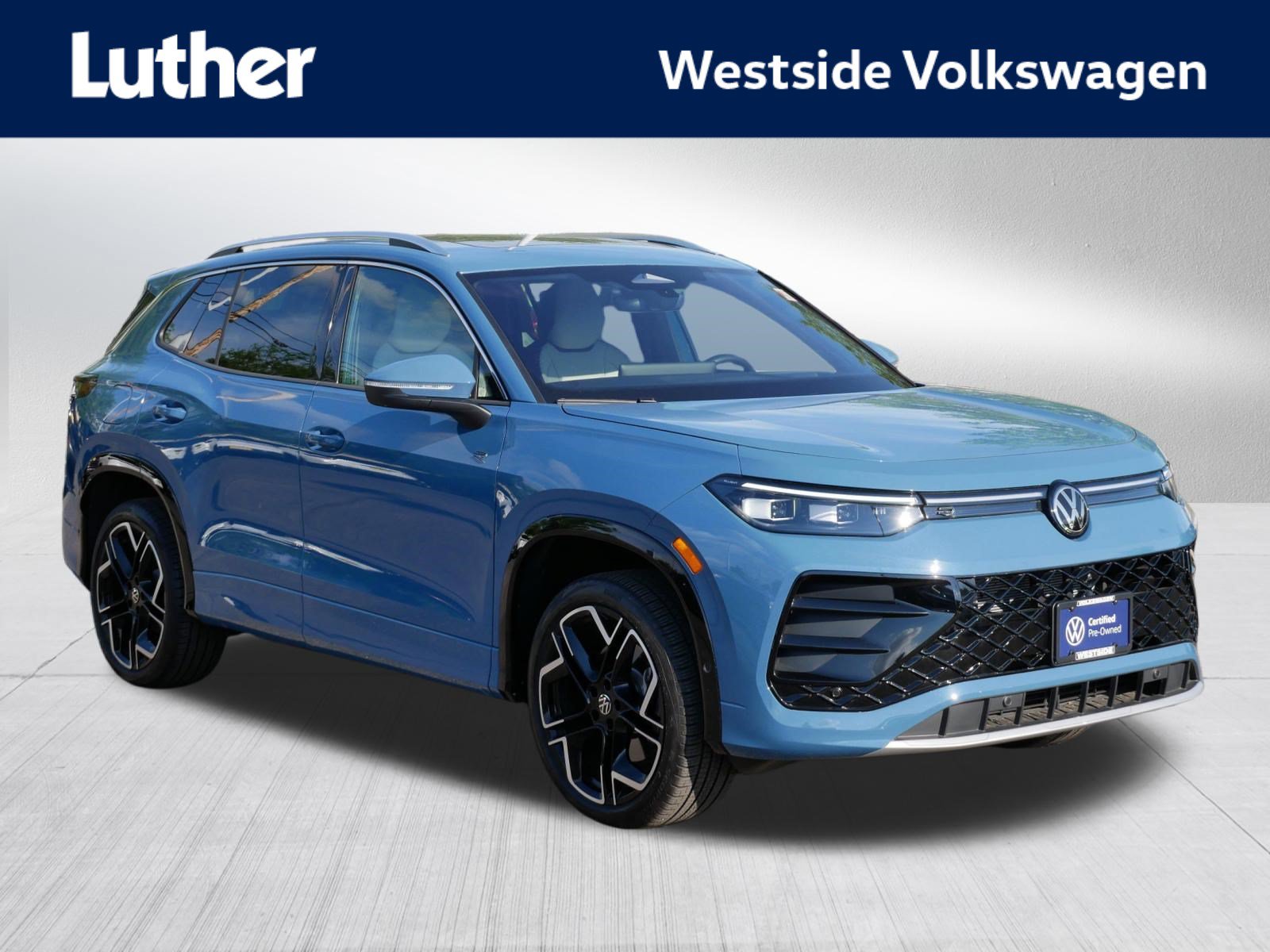 Certified 2025 Volkswagen Tiguan SEL R-Line AWD/4WD image 1