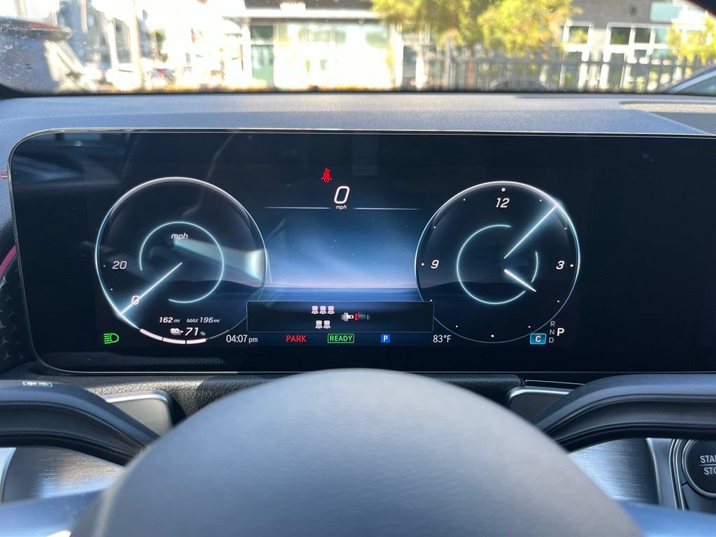 Used 2024 Mercedes-Benz EQB 250+ image 21
