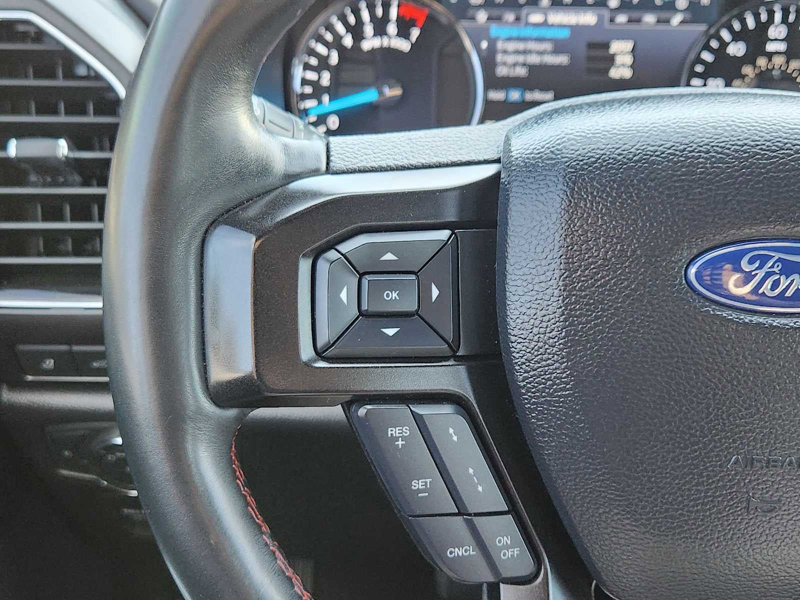 Used 2020 Ford Expedition Limited w/ Equipment Group 303A AWD/4WD image 19