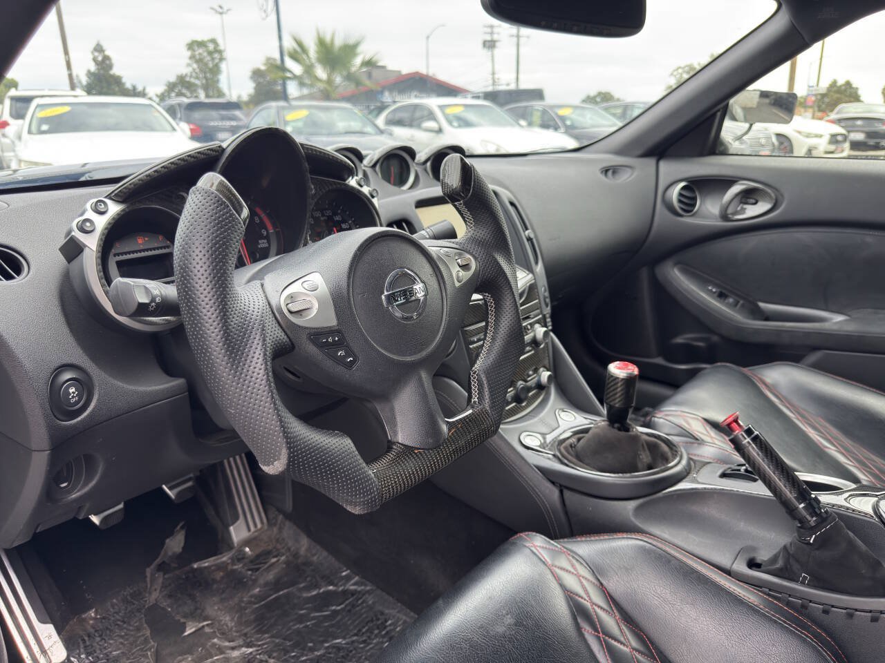 Used 2014 Nissan 370Z Touring w/ Sport Package RWD image 15