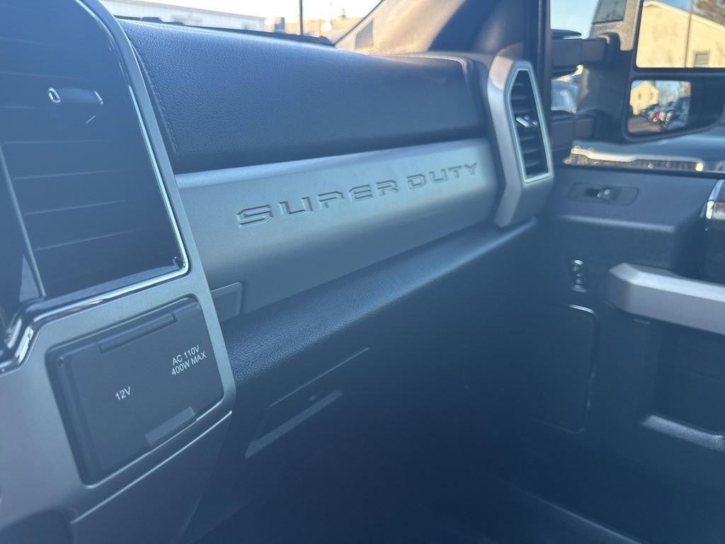 Certified 2022 Ford F350 Lariat w/ Black Appearance Package image 33