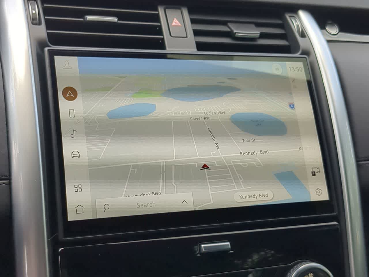 Certified 2025 Land Rover Discovery S AWD/4WD image 31
