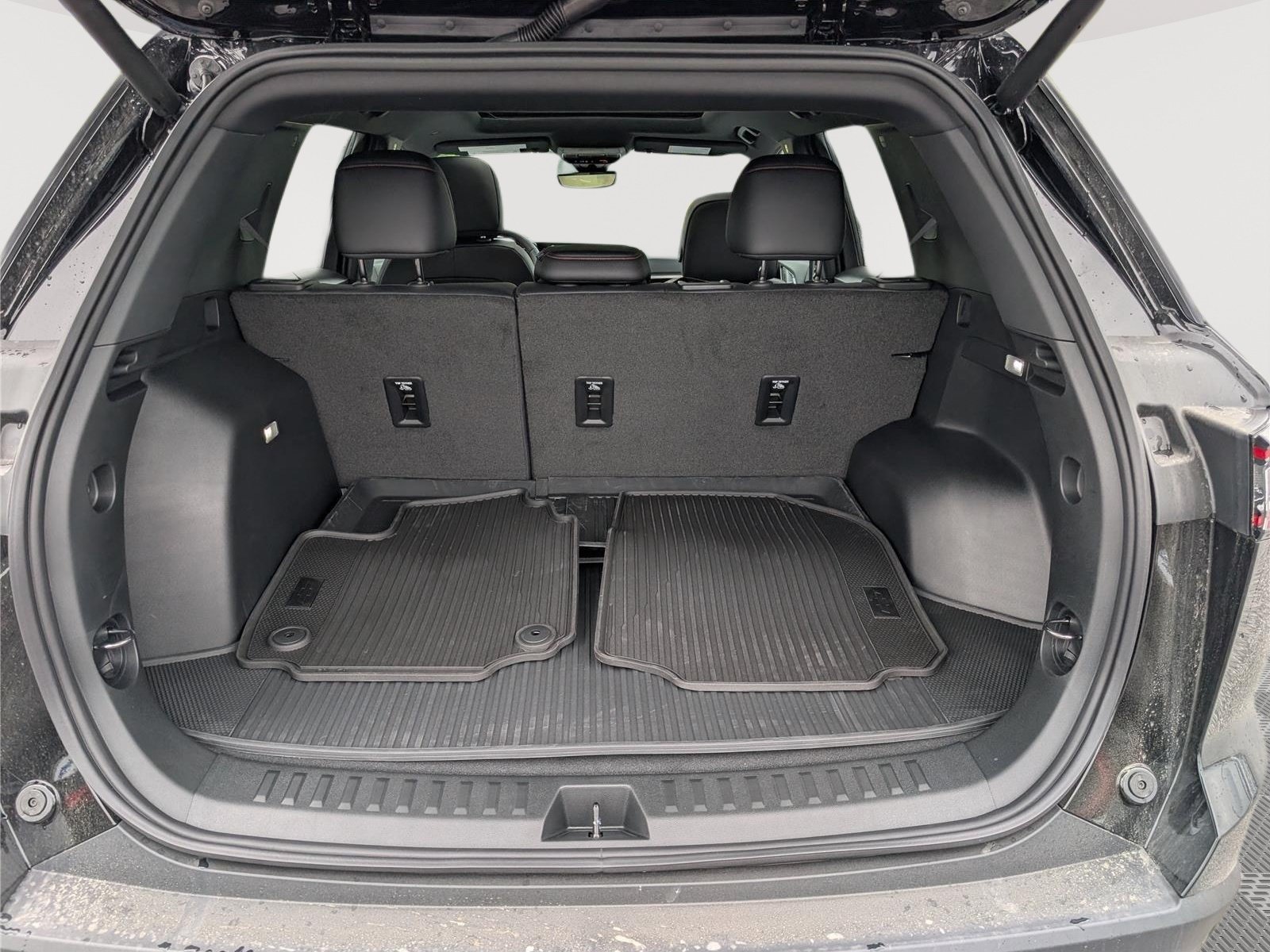 New 2026 Chevrolet Equinox RS w/ Safety and Technology Package AWD/4WD image 9