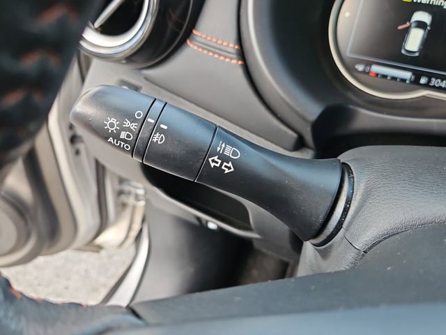 Used 2019 Nissan Kicks SR FWD image 23