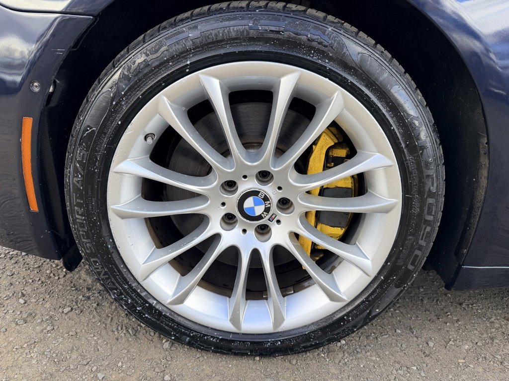 Used 2014 BMW 750Li xDrive image 9