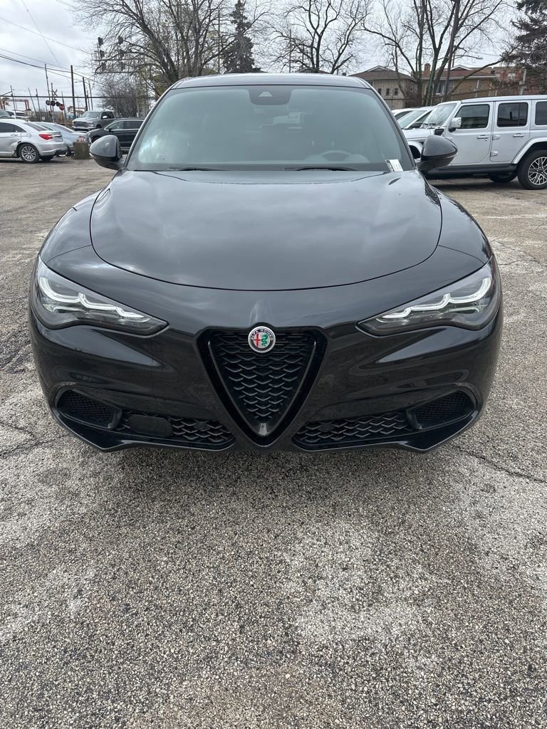 Used 2024 Alfa Romeo Stelvio Sprint image 1