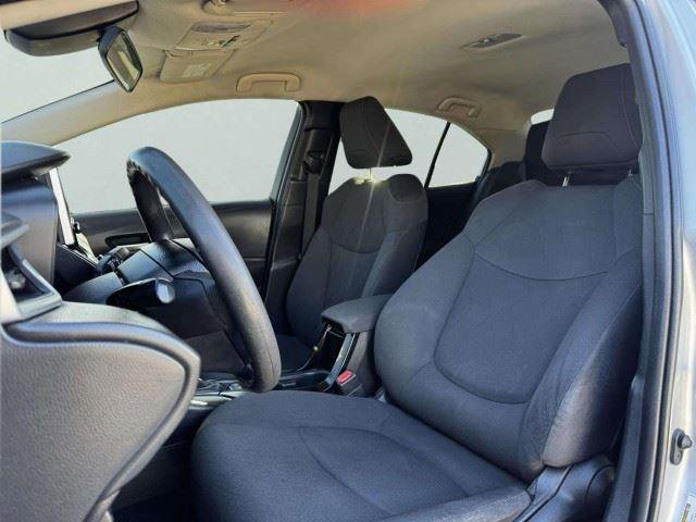 Used 2020 Toyota Corolla LE FWD image 19