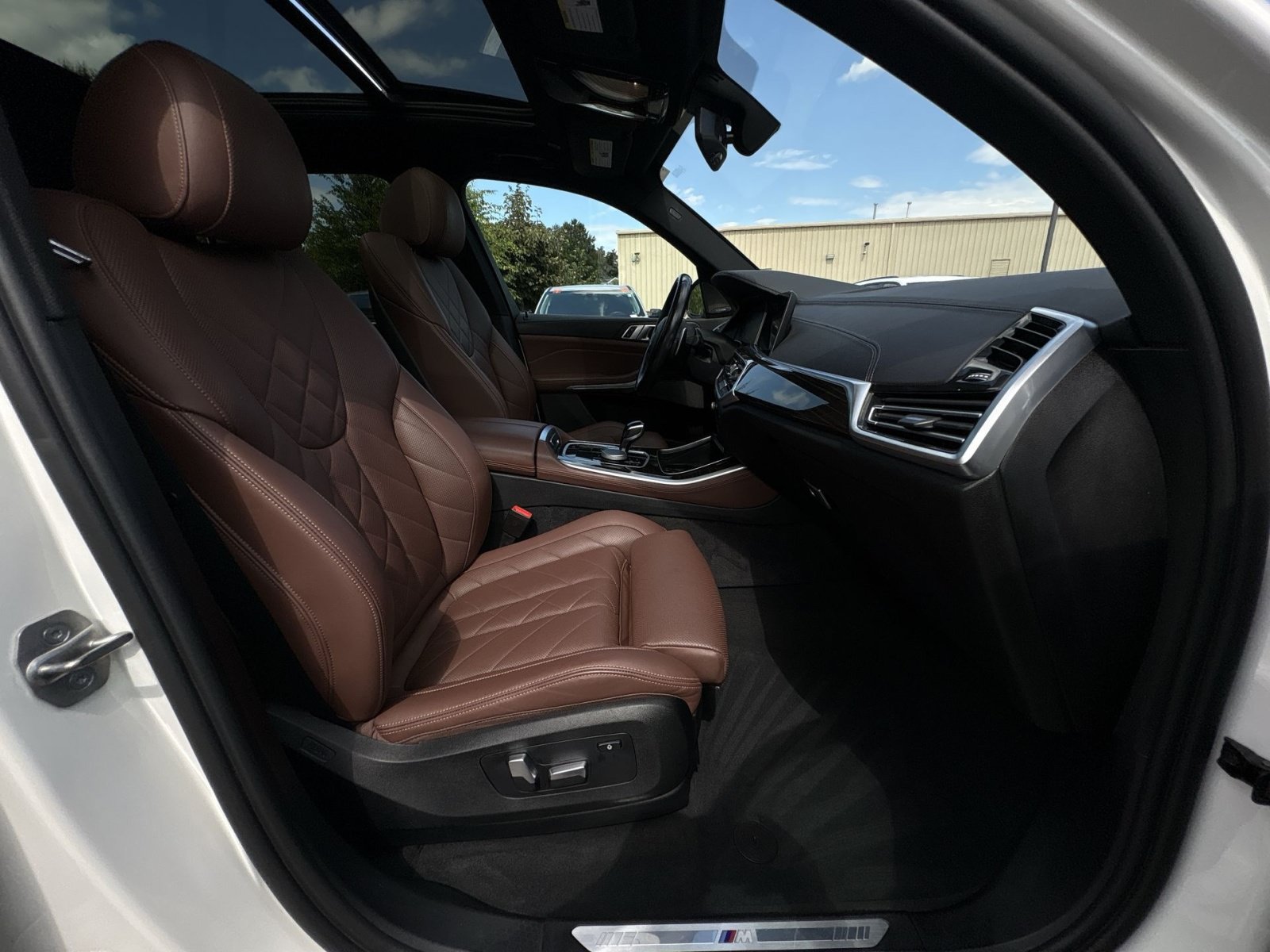 Used 2023 BMW X5 xDrive40i w/ M Sport Package AWD/4WD image 27