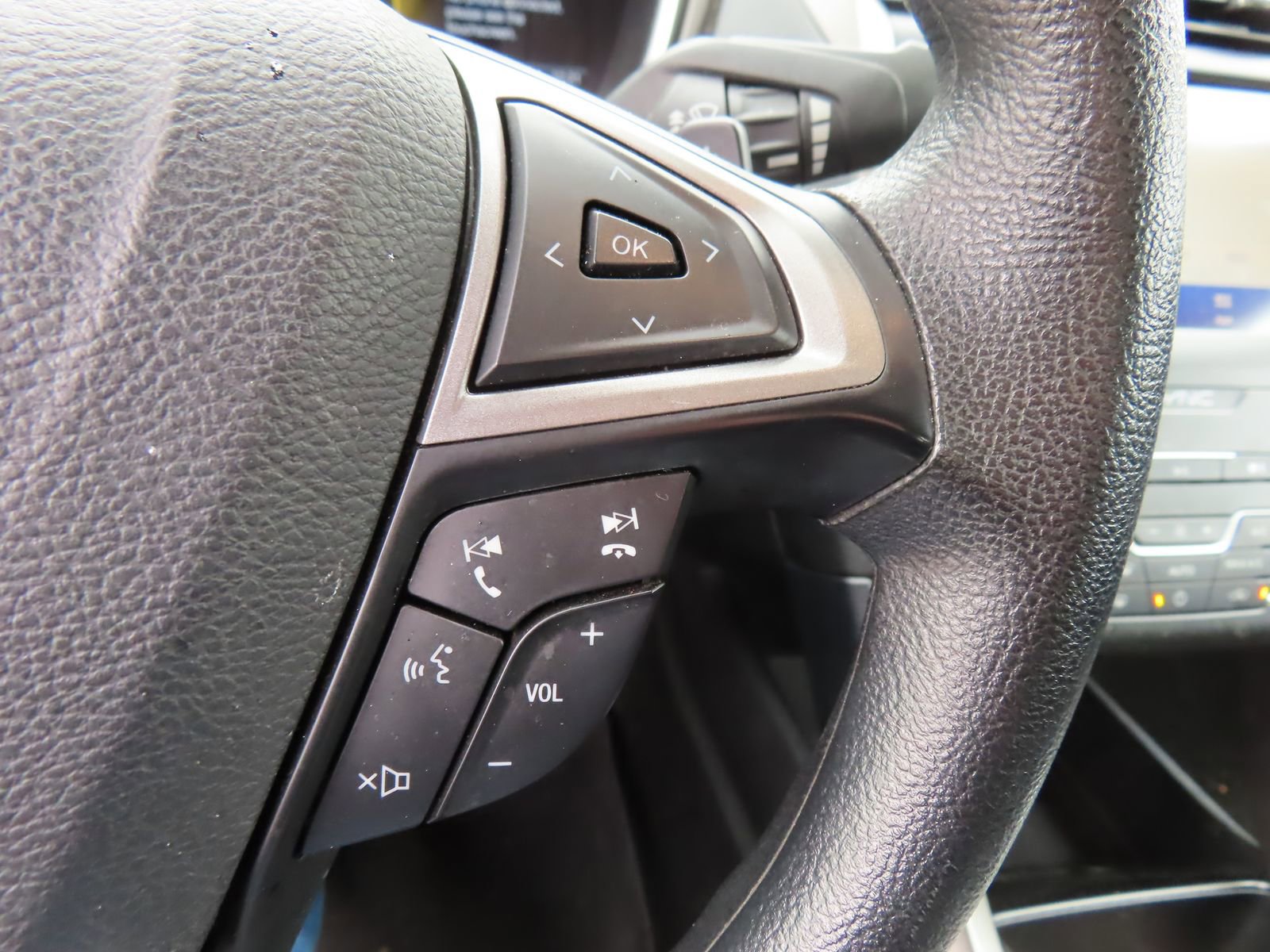 Used 2019 Ford Fusion SE image 19