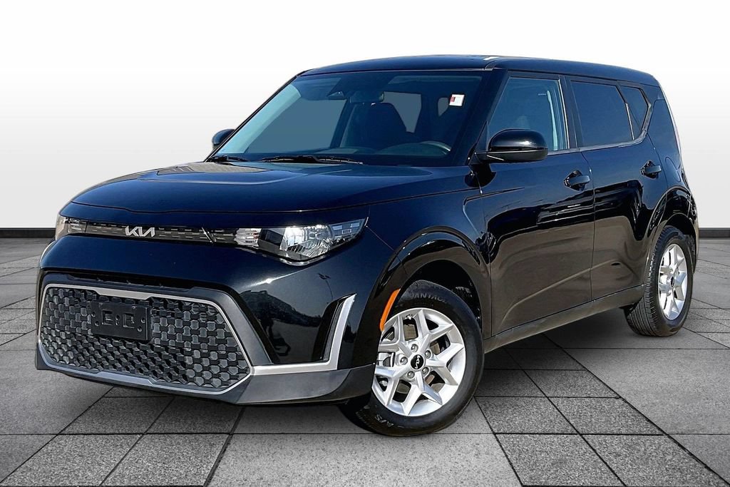Used 2025 Kia Soul LX w/ LX Technology Package