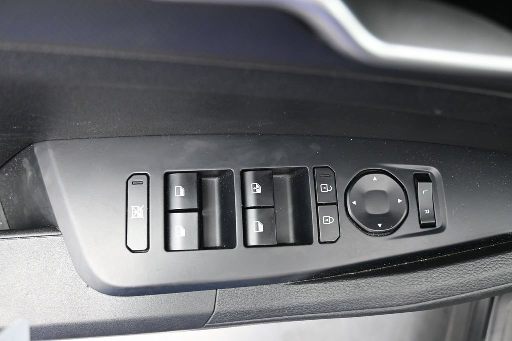 Used 2026 Kia Sportage LX FWD image 19