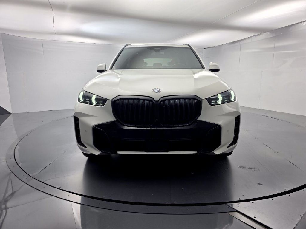 Certified 2025 BMW X5 sDrive40i w/ M Sport Package RWD image 2