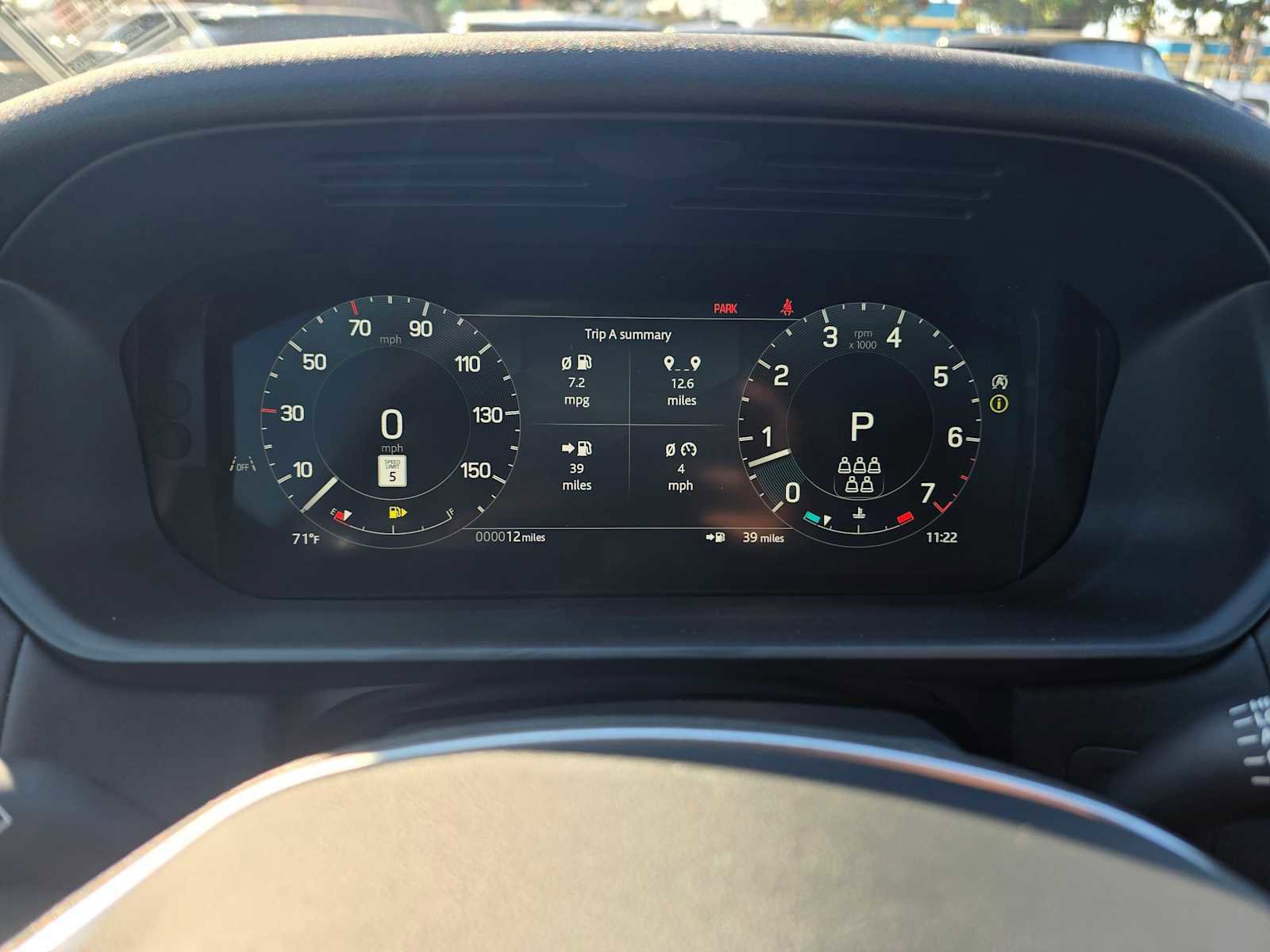 New 2025 Land Rover Discovery S image 28