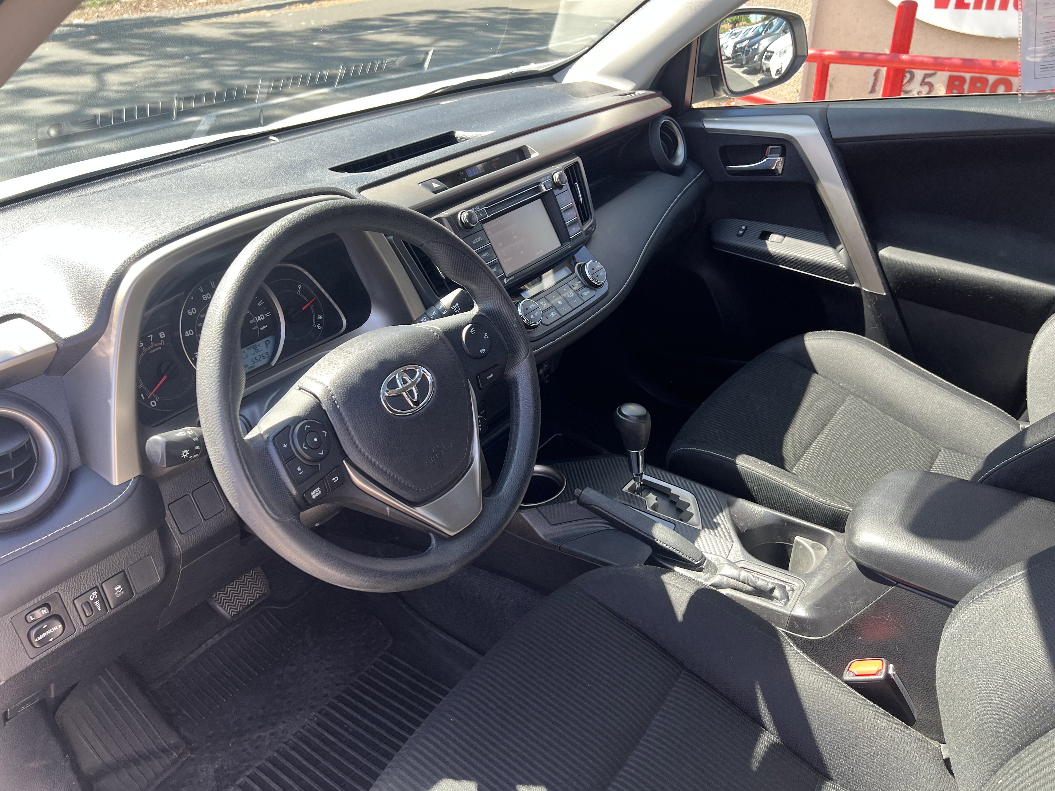 Used 2015 Toyota RAV4 XLE image 16