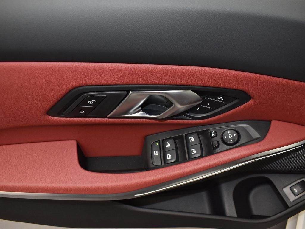 New 2026 BMW 330i Sedan w/ M Sport Package image 11