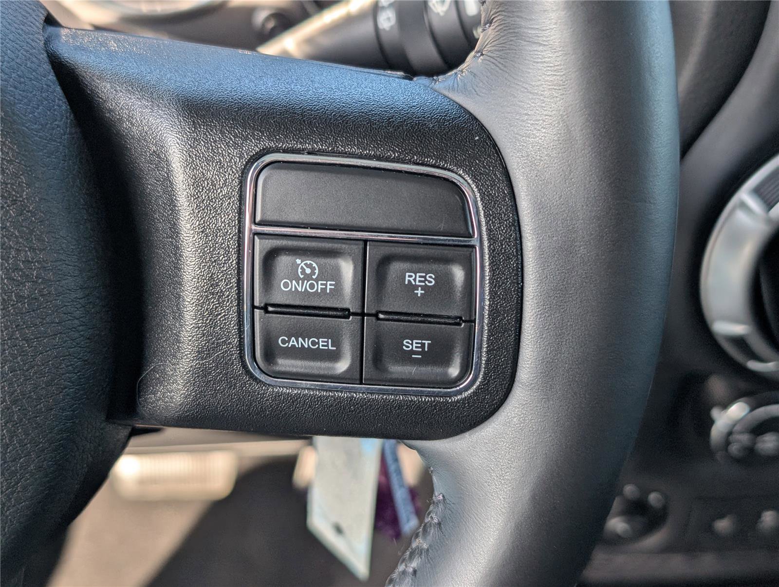 Used 2018 Jeep Wrangler Rubicon w/ Power Convenience Group image 23