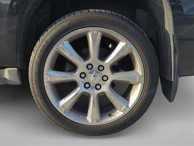 Used 2013 Chevrolet Avalanche LTZ image 6