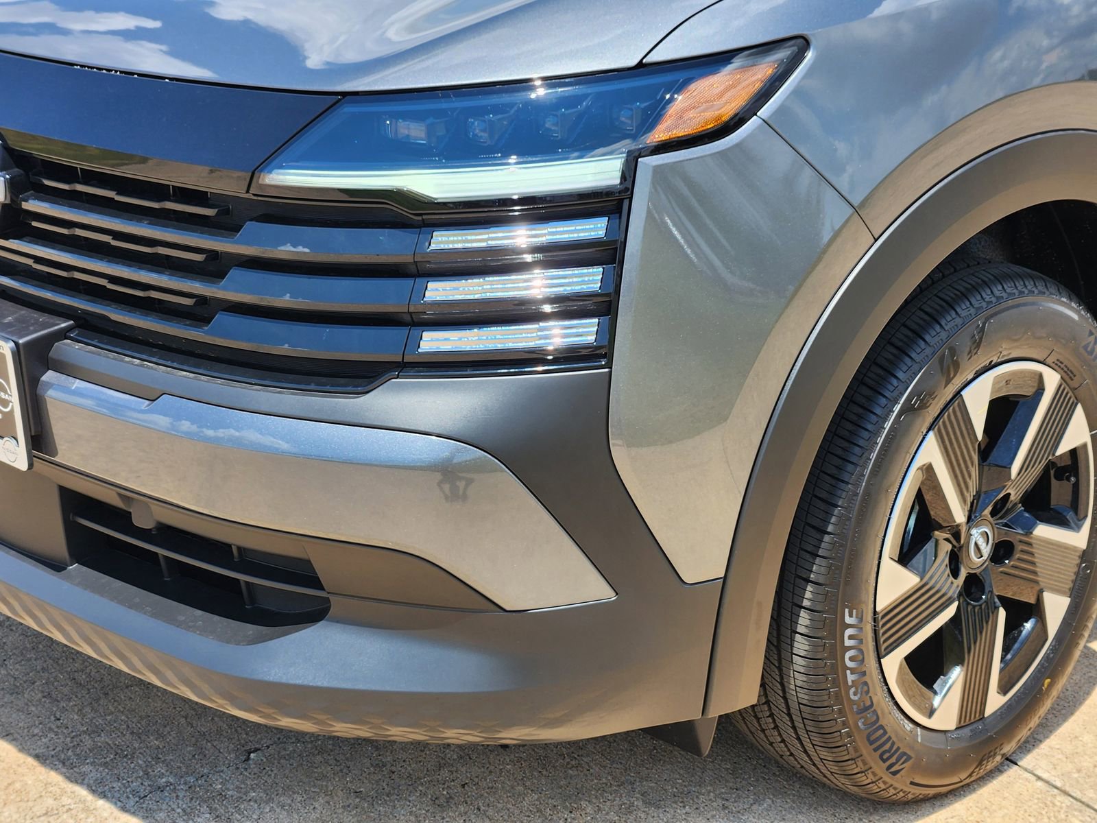 New 2025 Nissan Kicks SV w/ SV Premium Package image 8