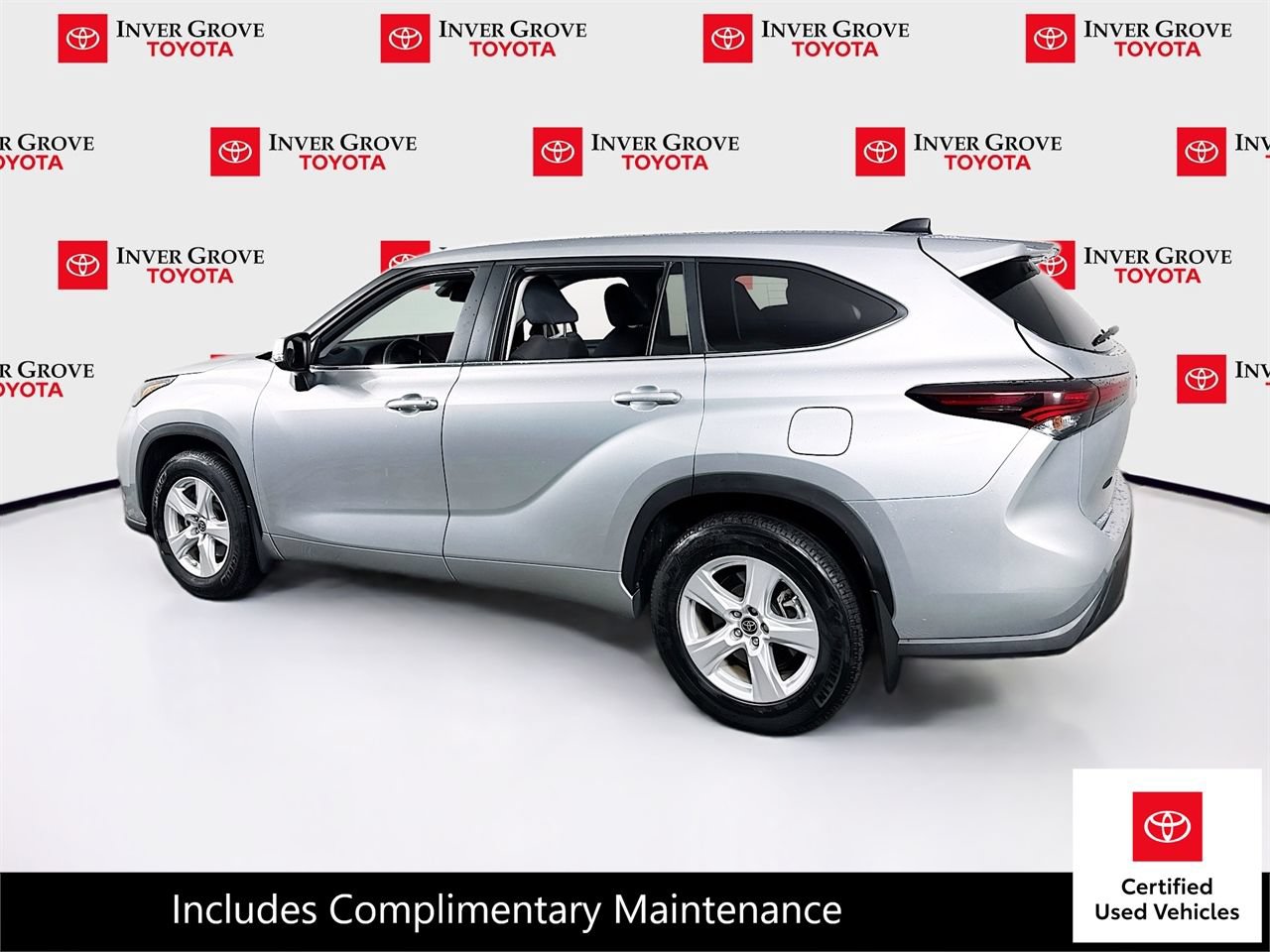 Certified 2024 Toyota Highlander LE AWD/4WD image 7