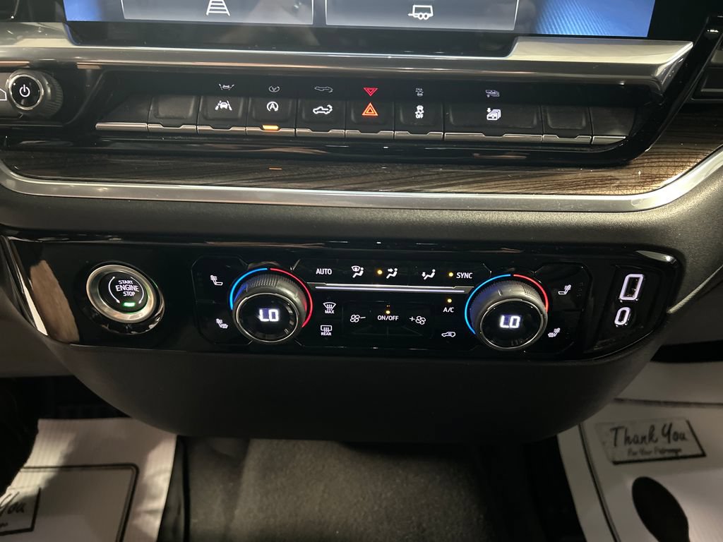 Used 2022 Chevrolet Silverado 1500 LT AWD/4WD image 19