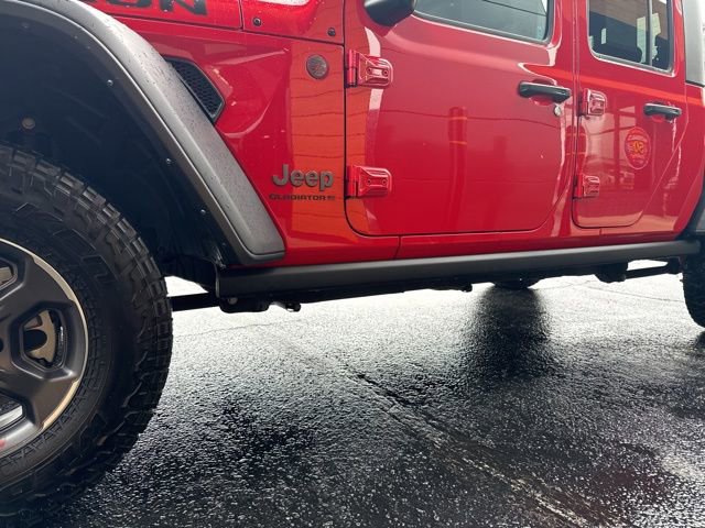 Used 2023 Jeep Gladiator Rubicon w/ Cold Weather Group image 7