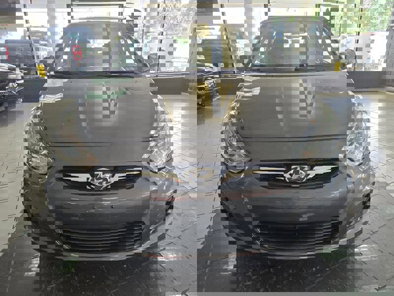 Used 2012 Hyundai Accent GS image 2