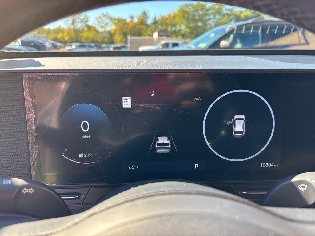 Certified 2025 Hyundai Kona Limited AWD/4WD image 15