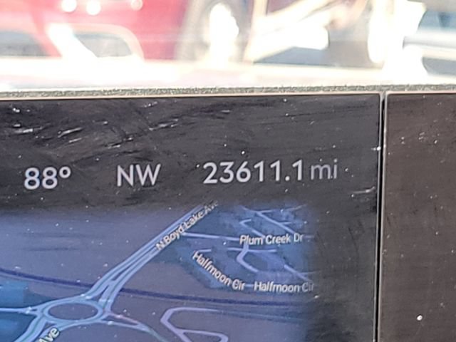 Certified 2025 Lincoln Navigator Reserve AWD/4WD image 18