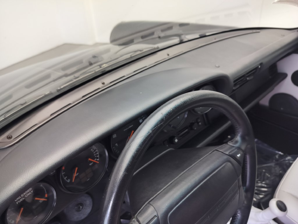 Used 1992 Porsche 911 Carrera RWD image 20