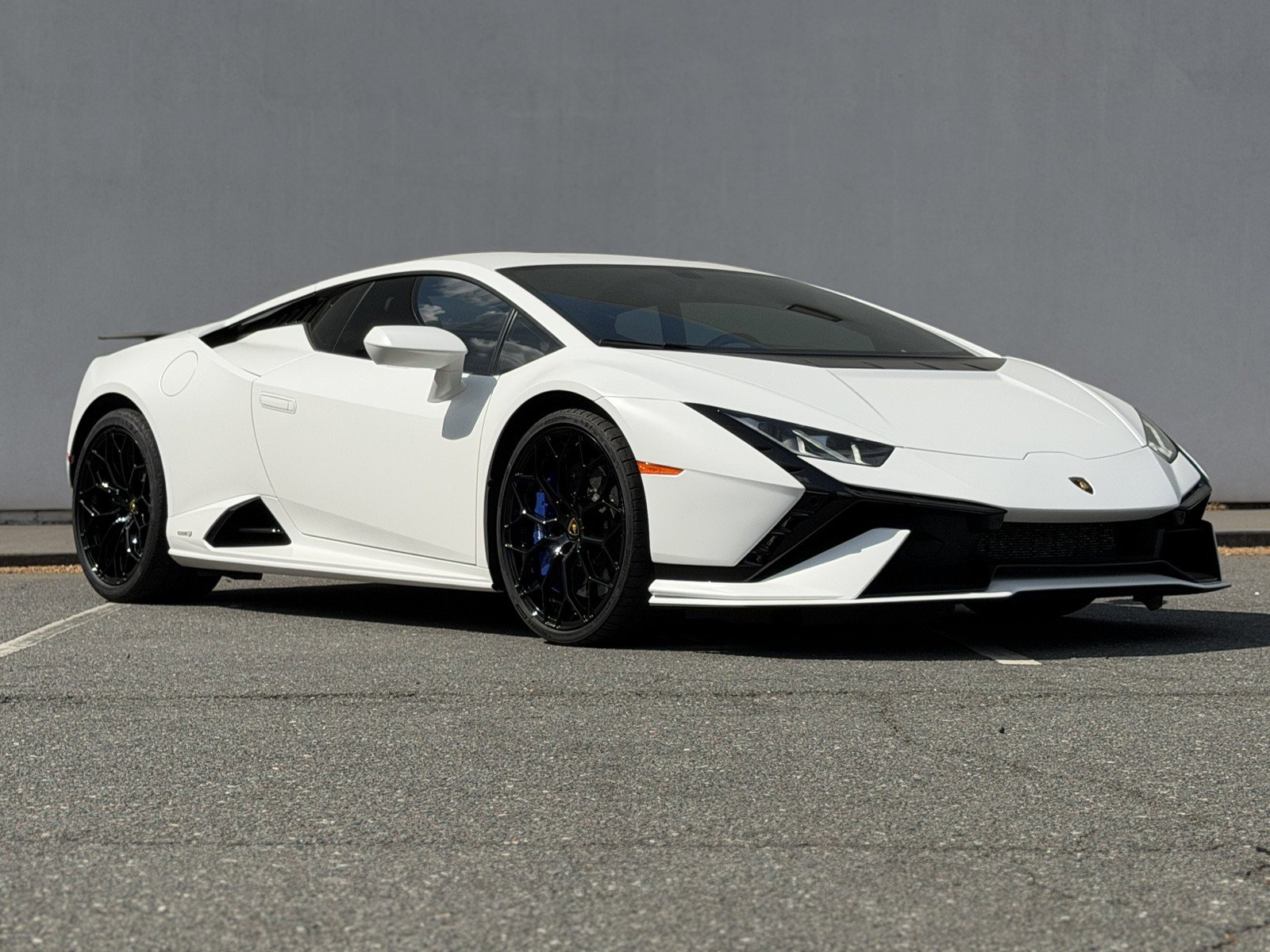 Used 2024 Lamborghini Huracan Tecnica image 26