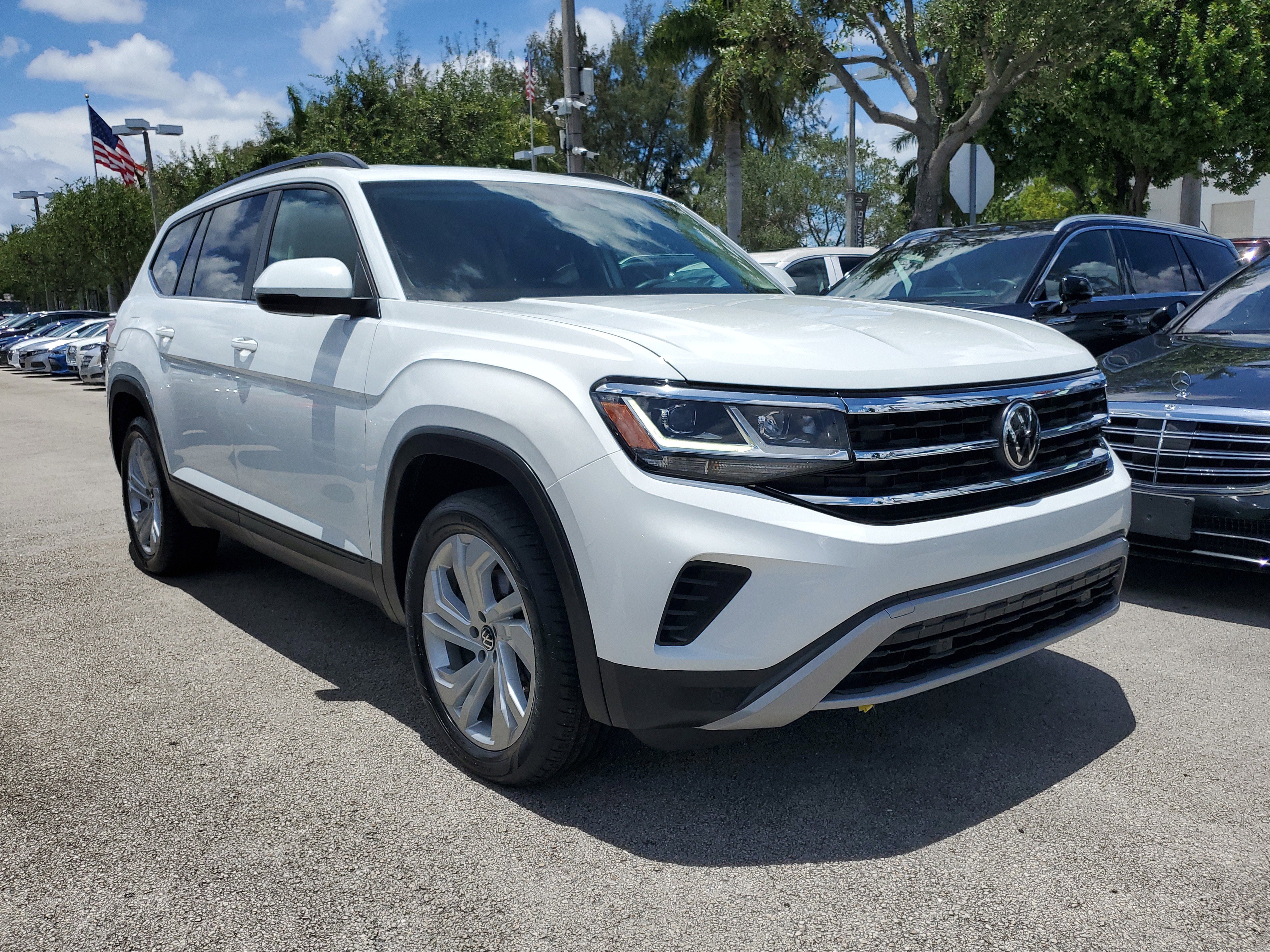 Used 2021 Volkswagen Atlas SE w/ Panoramic Sunroof Package image 25