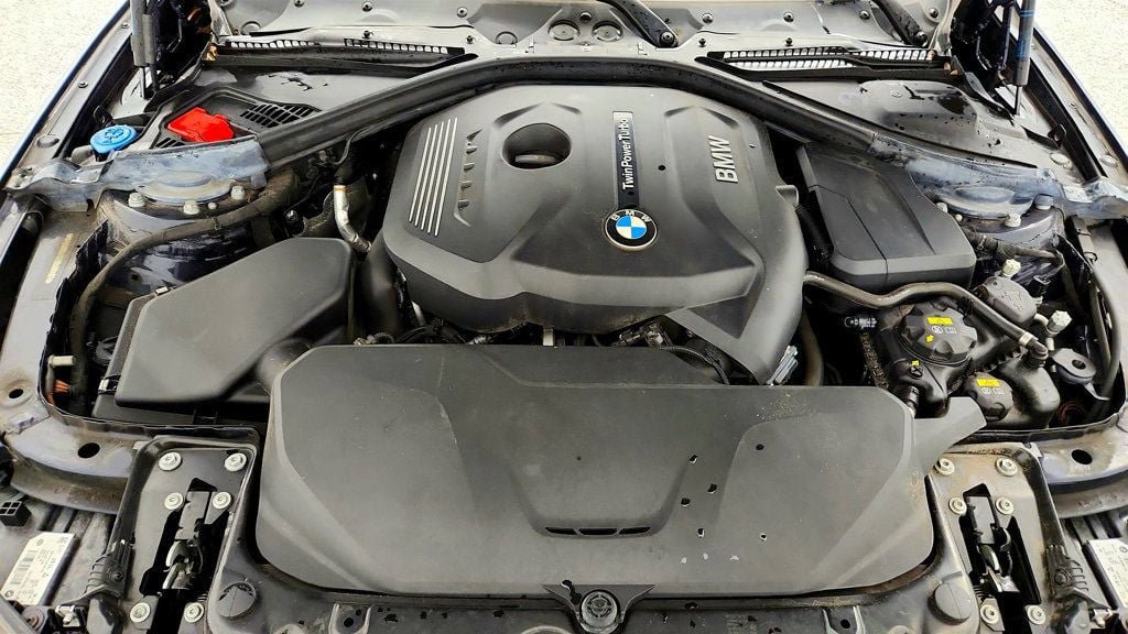 Used 2017 BMW 330i xDrive Sedan w/ Premium Package AWD/4WD image 27