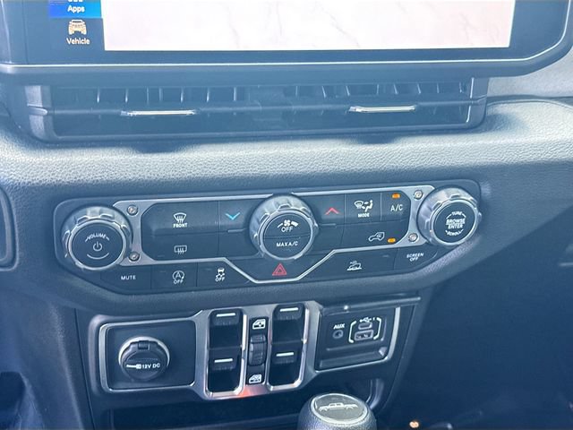 Used 2025 Jeep Gladiator Sport AWD/4WD image 15