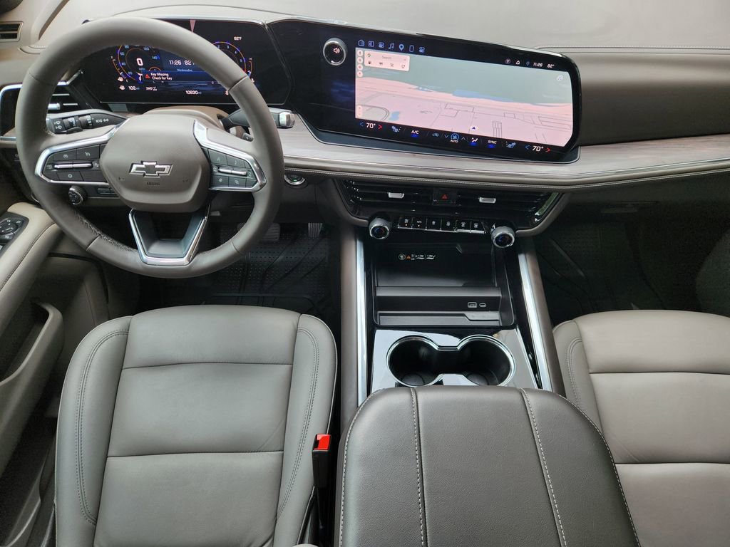 Used 2025 Chevrolet Tahoe Z71 w/ Comfort Package AWD/4WD image 26