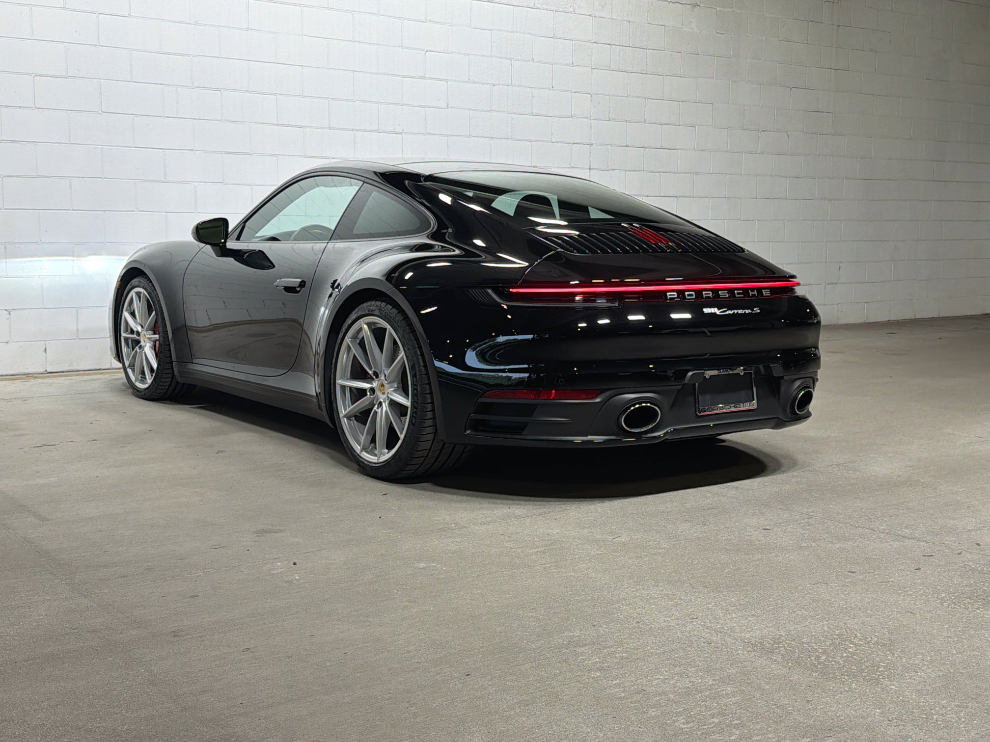 Certified 2020 Porsche 911 Carrera S RWD image 3