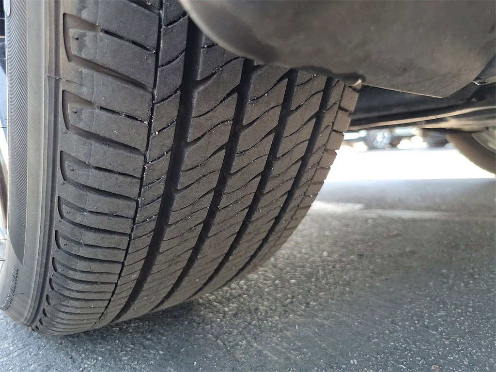 Certified 2023 Nissan Kicks SR w/ SR Premium Package image 28