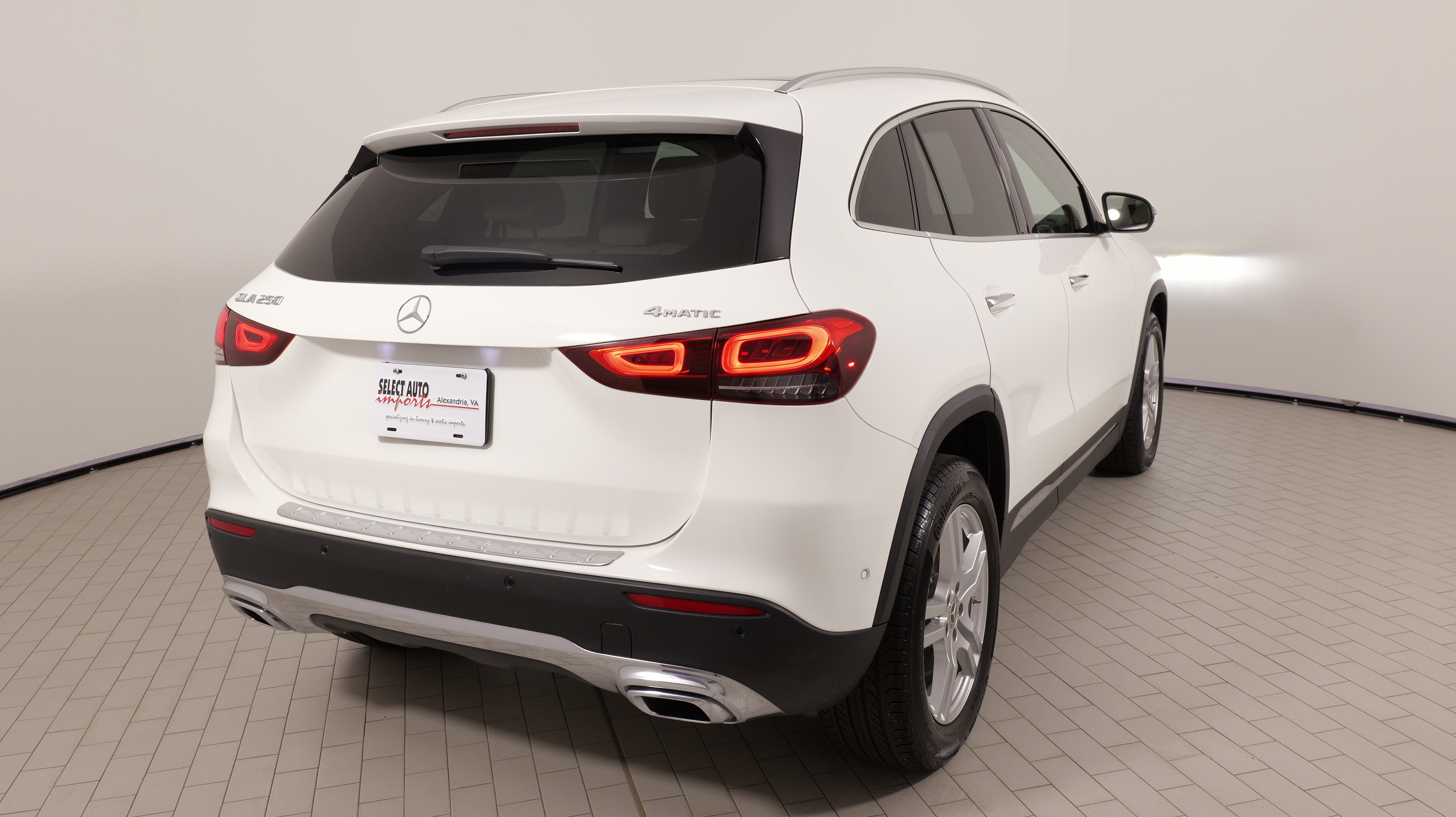 Used 2023 Mercedes-Benz GLA 250 4MATIC image 11