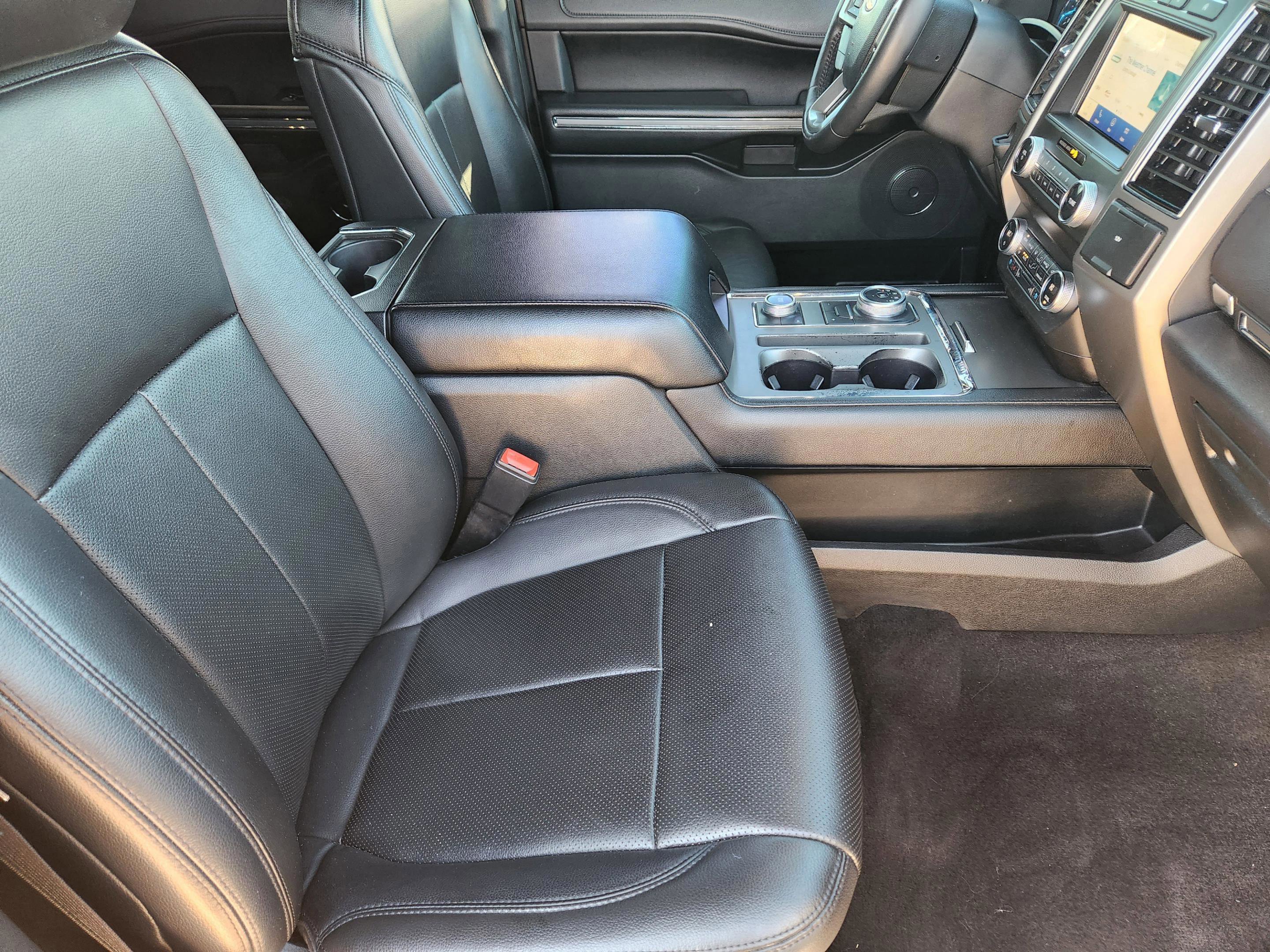 Used 2021 Ford Expedition Max XLT image 11