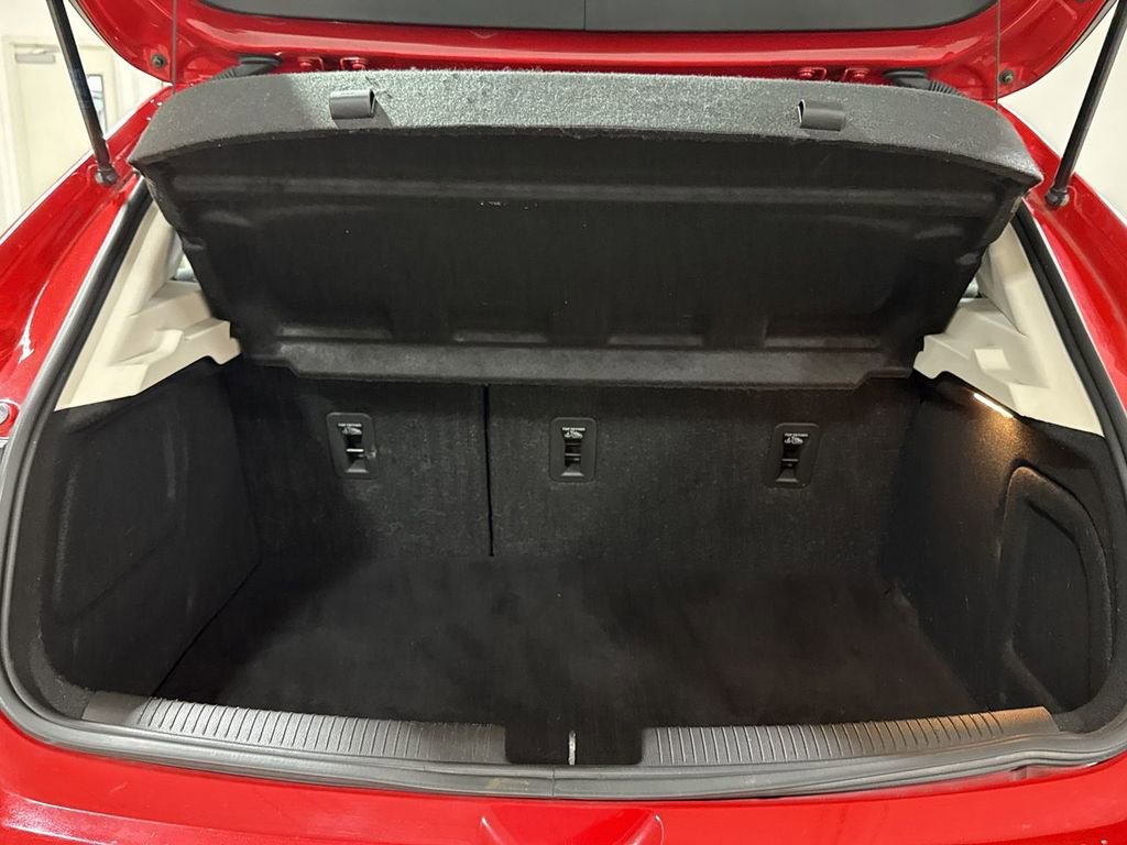 Used 2018 Chevrolet Cruze LT image 23