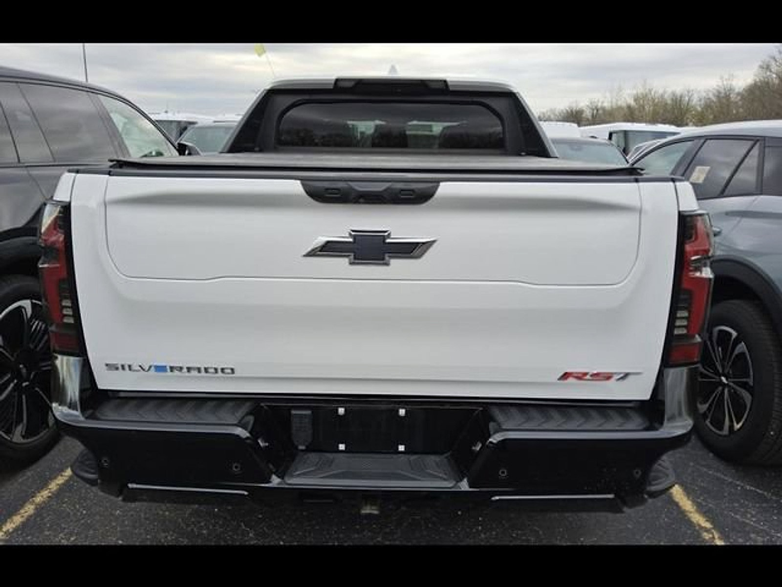 Certified 2025 Chevrolet Silverado EV RST AWD/4WD image 7